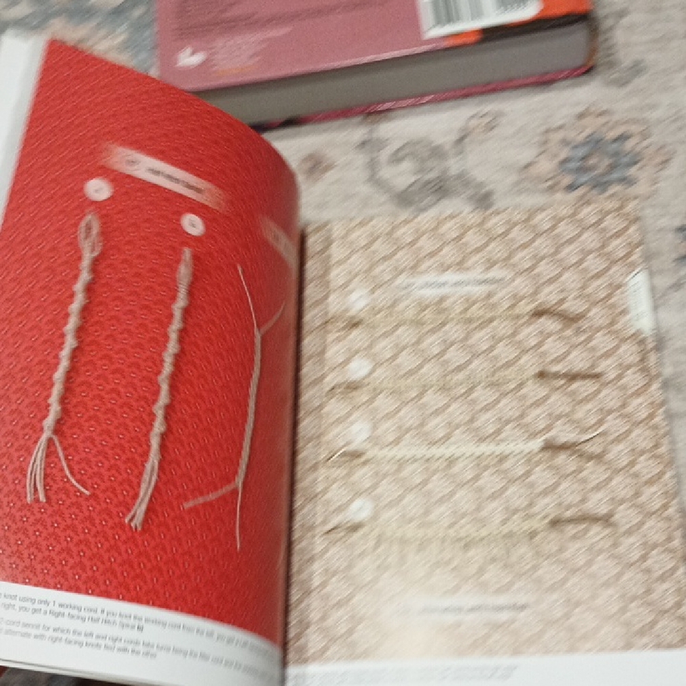 Macramé Pattern Book - Picture 5 of 6